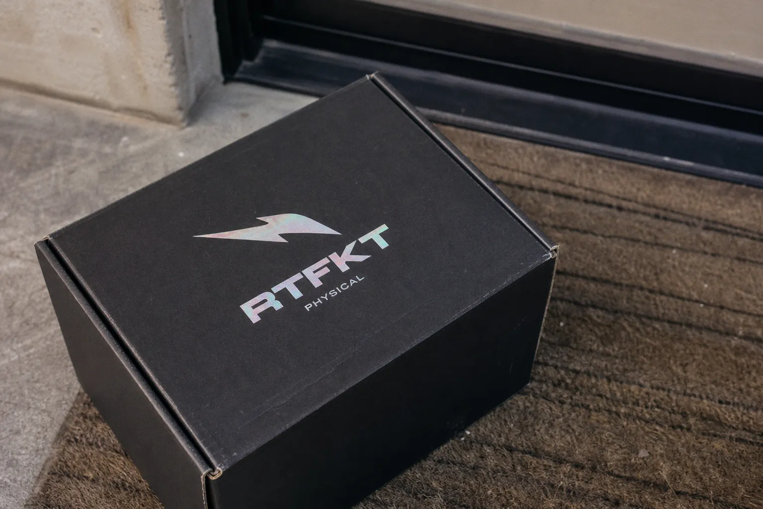 Redeeming RTFKT physical sneakers: my costly gas mistake